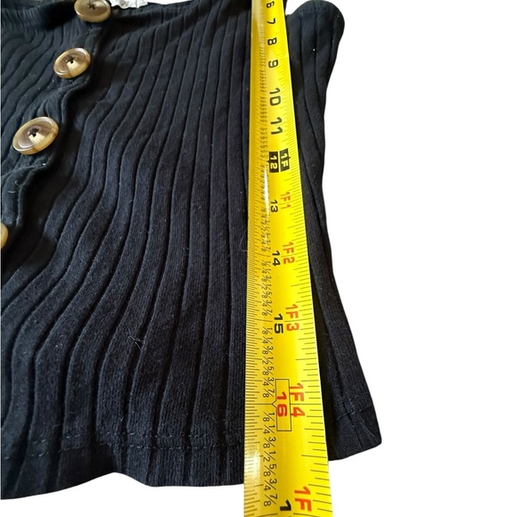 Heart & Hips Black Ribbed Tank with Button Detail - Picture 3 of 5